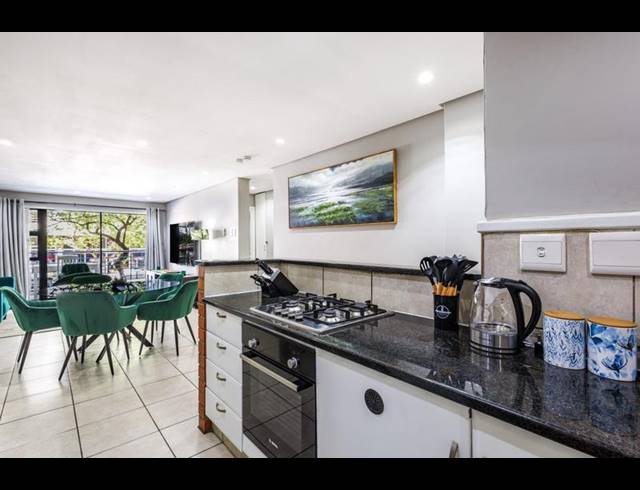 2 BEDROOM APARTMENT FOR SALE IN UMHLANGA RIDGE